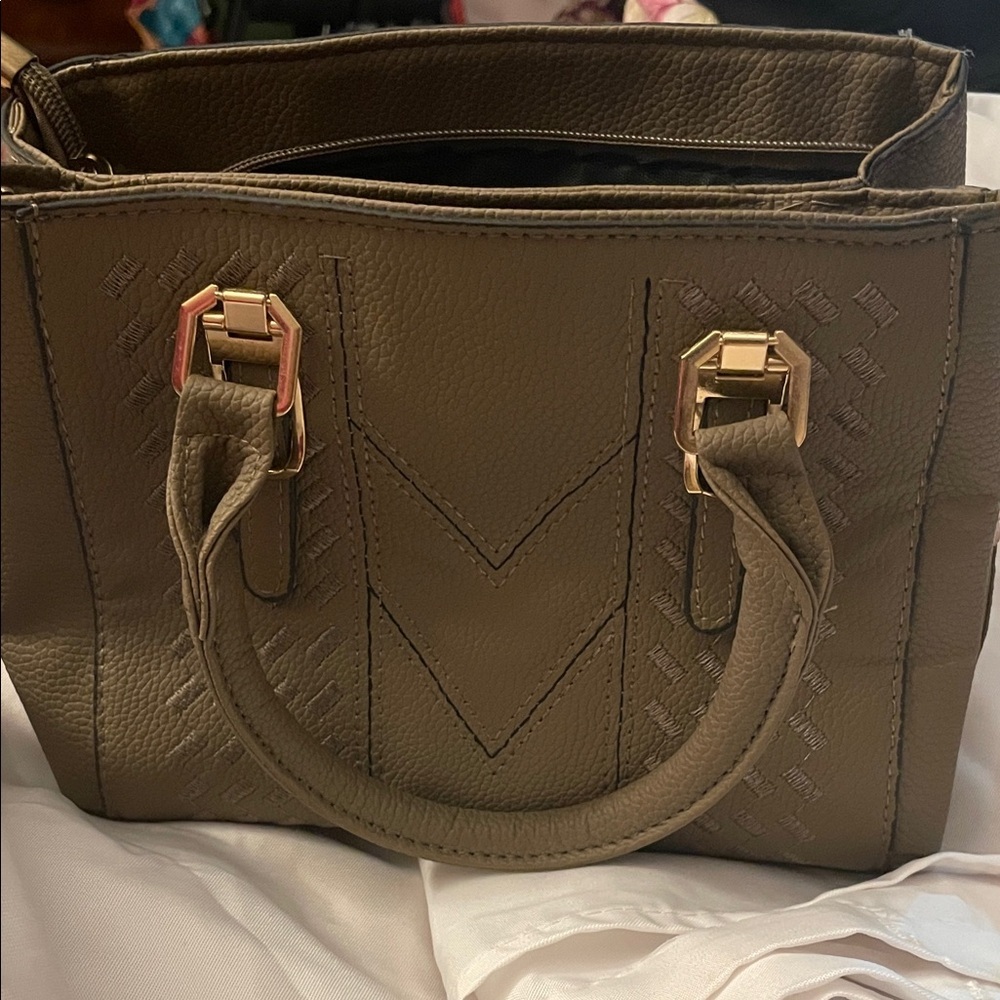 Elegant Handbag